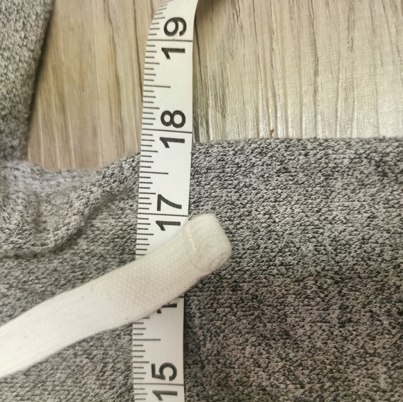 Roots salt and pepper hoody, size small - Picture 5 of 7